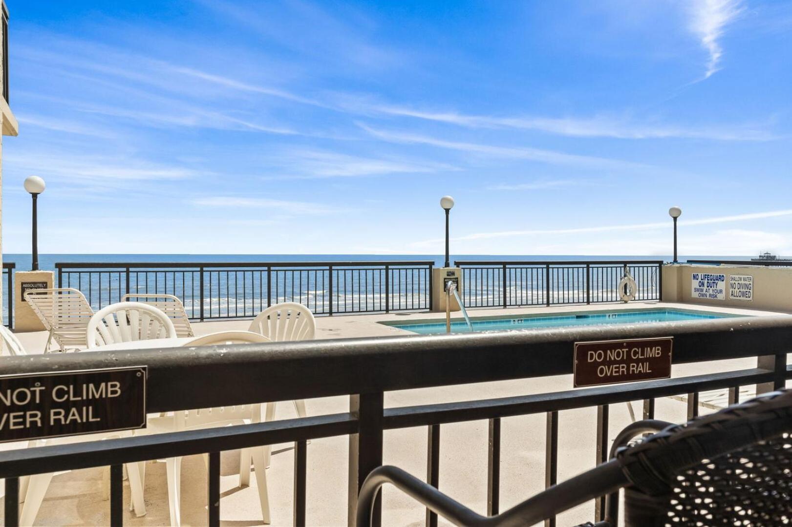 Beautiful 2 Bedroom Apartment In Cherry Grove With Stunning Views Buena Vista 402 マートルビーチ エクステリア 写真